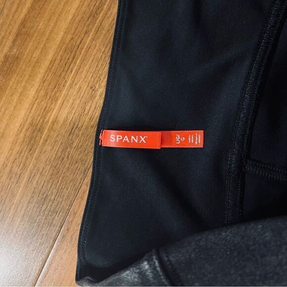 Spanx faux leather leggings style 2437 size large NWOT - Picture 6 of 10